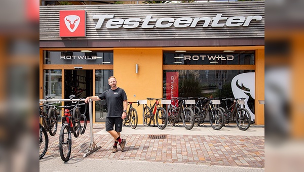 Foto: Rotwild - Neuer Shop mit Testcenter in Torbole