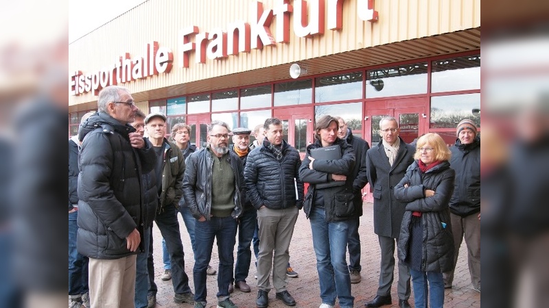 Branchenvertreter informierten sich vor Ort in Frankfurt.