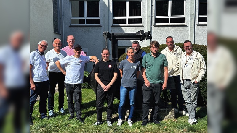 Foto: Thun - Teams von 1432 und THUN beim ersten gemeinsamen Treffen in Enepetal im vergangenen Sommer. 