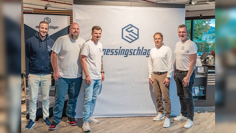 Foto: Messingschlager - (von rechts: Matthias Raab, Christoph Bantle, Christoph Helmrich, Stefan Jedlitschka, Toni Messingschlager) Foto: Messingschlager - (von rechts: Matthias Raab, Christoph Bantle, Christoph Helmrich, Stefan Jedlitschka, Toni Messingschlager)