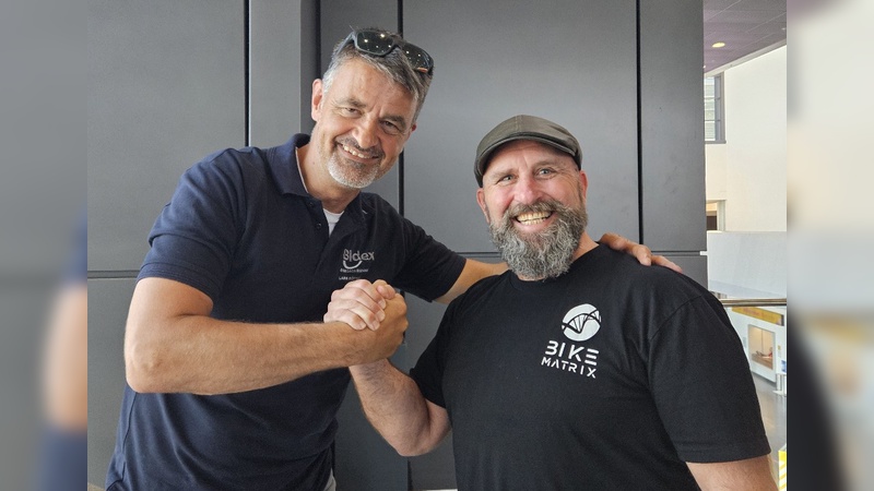 Foto: Bidex - Gemeinsam in eine noch bessere (Daten-)Zukunft: Lars Röttger (links) und Peter Twonsend Foto: Bidex - Gemeinsam in eine noch bessere (Daten-)Zukunft: Lars Röttger (links) und Peter Twonsend