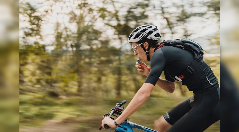 Im Fahrradsegment ist USWE Sports mit Rucksaecken unterwegs.