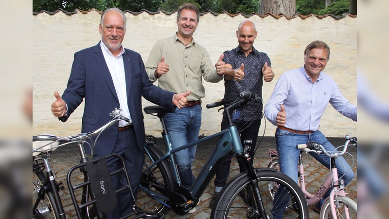 Die Beerens Group und Fahrradgroßhändler Van der Wal treten künftig gemeinsam in die Pedale. Die Beerens Group und Fahrradgroßhändler Van der Wal treten künftig gemeinsam in die Pedale.