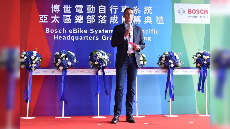 David Howard, Vice President und General Manager eröffnet die neue Niederlassung in Taichung.