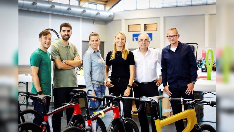 v.l.: Joel Natale, Fran García, Julia Milan, Anna Luten, Ernst Brust, Tomas Fiegl  - Foto: Messe Friedrichshafen