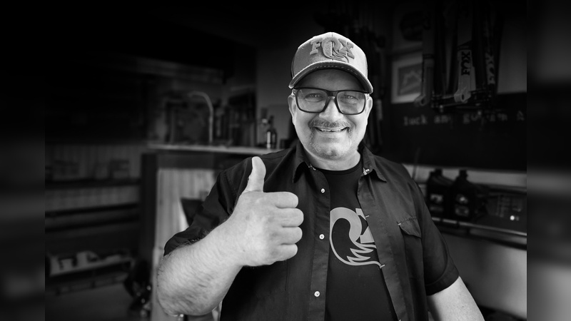Foto: Cosmic Sports - Thomas Kroll - Brand Specialist bei Cosmic Sports Foto: Cosmic Sports - Thomas Kroll - Brand Specialist bei Cosmic Sports