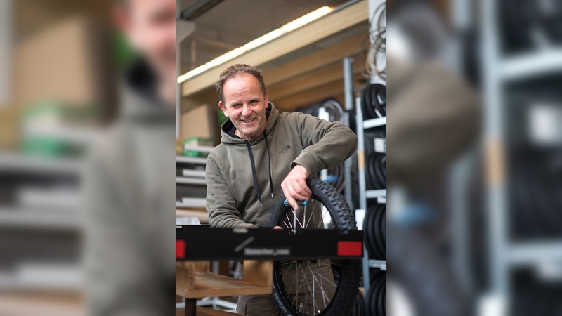 Foto: Hinterher - Peter Hornung-Sohner in Gründer und kreativer Kopf des Anhängerspezialisten aus München. Foto: Hinterher - Peter Hornung-Sohner in Gründer und kreativer Kopf des Anhängerspezialisten aus München.