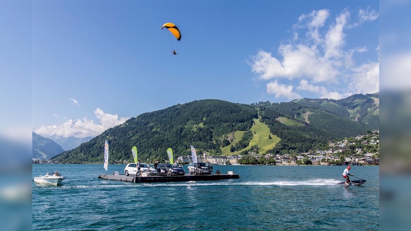 Messesstand auf dem See