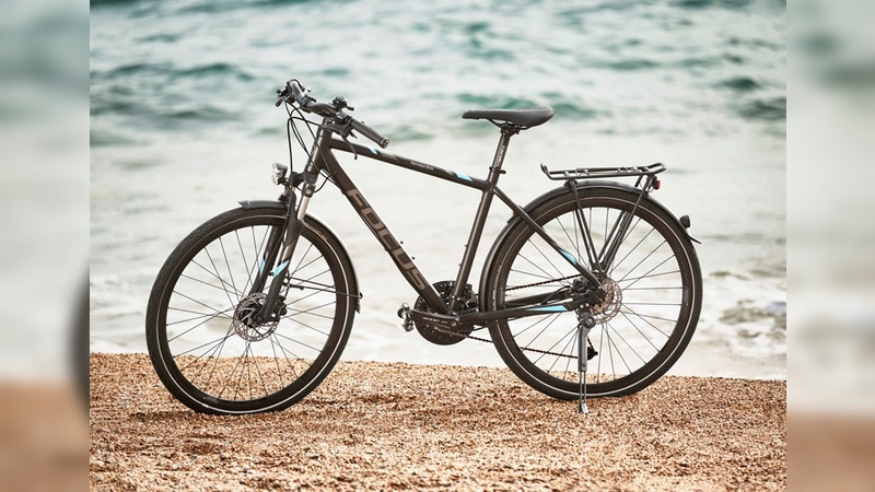 Trekkingrad aus der neuen Fahrradkollektion von Mercedes-Benz