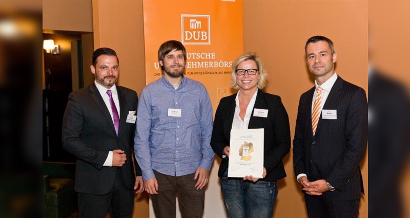 Kerstin Nicklaus, Marketingleiterin der Winora Group. nahm den Preis in Frankfurt entgegen.