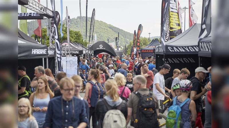 40.000 Besucher drängten sich am Pfingstwochenende durch das Festivalgelände in Willingen.