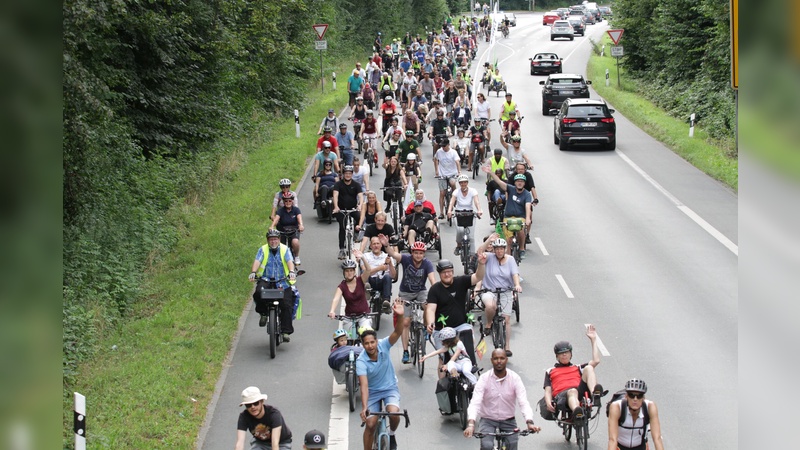 Eine eindrucksvolle Kolonne rollte durch das Ruhrgebiet.