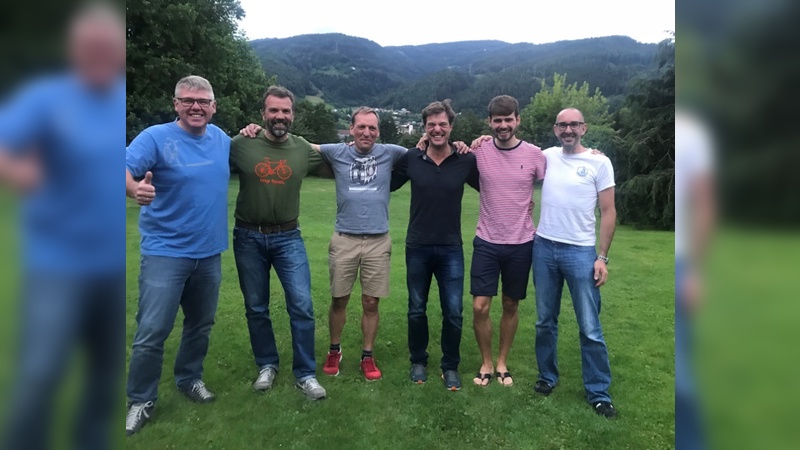 v.l. Peter Rammensee, Uwe Wöll, Thorsten Larschow, Nick Becker, Max Franck und Ulf Christian Blume Foto: Blume v.l. Peter Rammensee, Uwe Wöll, Thorsten Larschow, Nick Becker, Max Franck und Ulf Christian Blume Foto: Blume