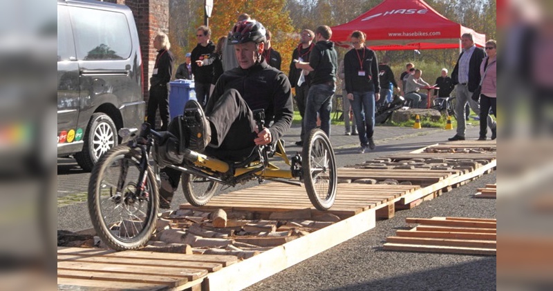 Anspruchsvolle Teststrecke beim Händler-Workshop von Hase Bikes