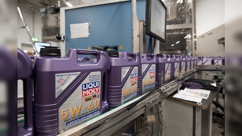 Ein Blick in die Ölproduktion von Liqui Moly.