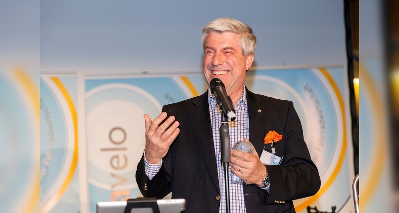 Bernhard Lange nahm in Berlin den VSF Ethikpreis entgegen Bernhard Lange nahm in Berlin den VSF Ethikpreis entgegen