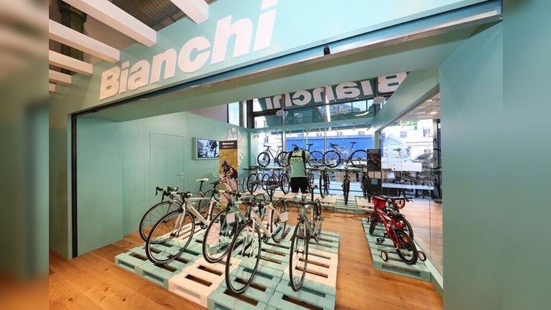 Showroom im Umfeld von italienischer Feinkost in München