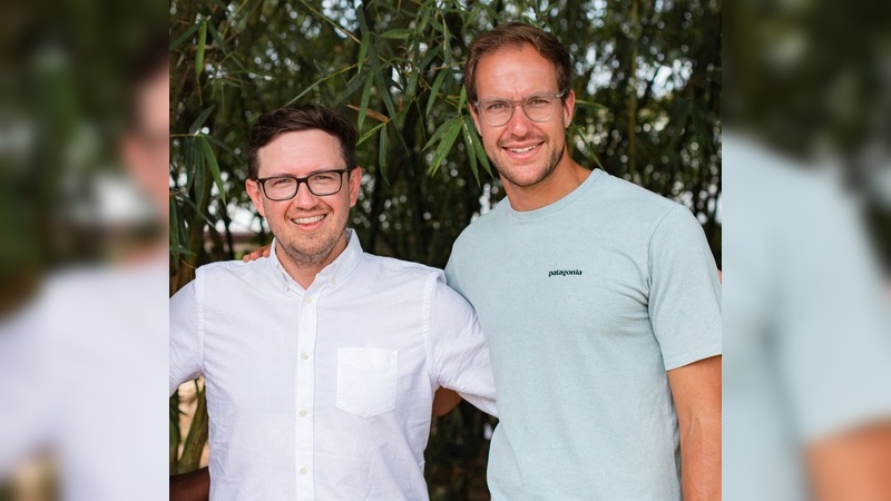 Maximilian Schay (links) und Jonas Stolzke stehen an der Spitze der my Boo GmbH und treiben den Ausbau der Küstenradgruppe weiter voran.