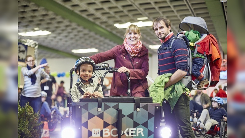 Familien sind eine Zielgruppe der Velo Berlin