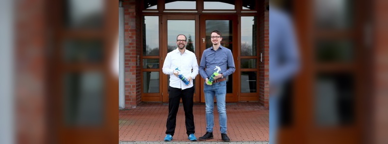 Alexander Müllmann (rechts) mit Bernhard Schambeck, Geschäftsführer von Tunap Sports