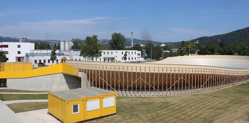 Neu in Linz eröffnet und für alle nutzbar: Die einzig übrige, neue Radbahn in Österreich.