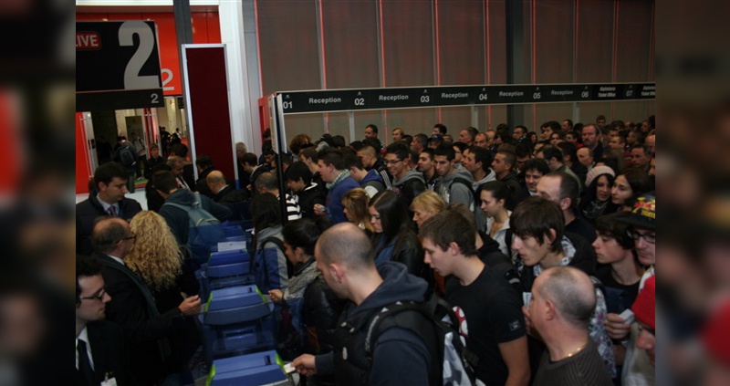 Großer Andrang bei der 68. EICMA in Mailand. Doch die Fahrradfans unter den Messebesuchern wurden enttäuscht.