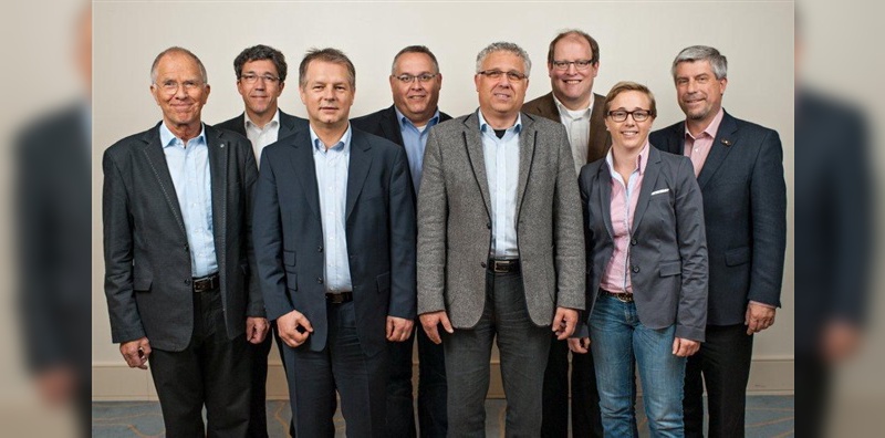 Die neue Führungsriege beim ZIV: Dr. Rainer Müller (Präsidium), Harald Schmitz (Vorstand), Wilhelm Humpert (Vorstand) Christoph Goebel (Vorstand), Ralf Puslat (Vorstand), Die neue Führungsriege beim ZIV: Dr. Rainer Müller (Präsidium), Harald Schmitz (Vorstand), Wilhelm Humpert (Vorstand) Christoph Goebel (Vorstand), Ralf Puslat (Vorstand),