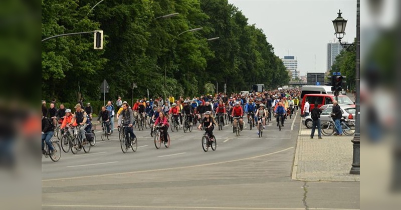 Berliner Straßen in der Hand von Radfahrern
