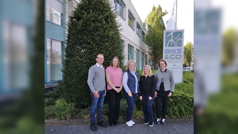 BICO-Jubilare von links nach rechts: Andreas Perdun, Karola Rückwardt, Sonja Brown, Marion Jochmann und Claudia Figgener