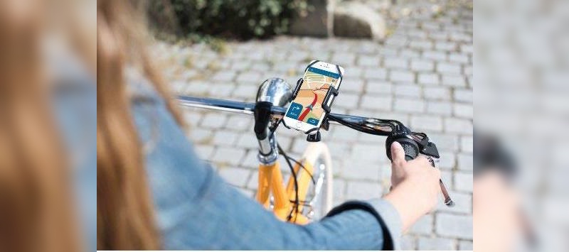 Fahrradhalterung für das Smartphone. Fahrradhalterung für das Smartphone.