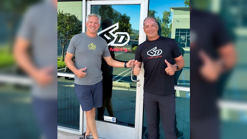 Foto: 6D Helmets - Bob Weber mit Matt Ford