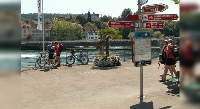 Das gut ausgeaute Radnetz in der Schweiz kurbelt auch Veloverkäufe an.