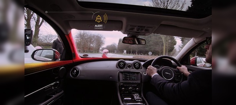 Bike Sense klopft dem Fahrer auf die Schulter Bike Sense klopft dem Fahrer auf die Schulter