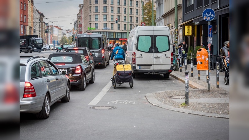 Schlechte Infrastruktur führt zu gefährliche Situationen für Radfahrer.