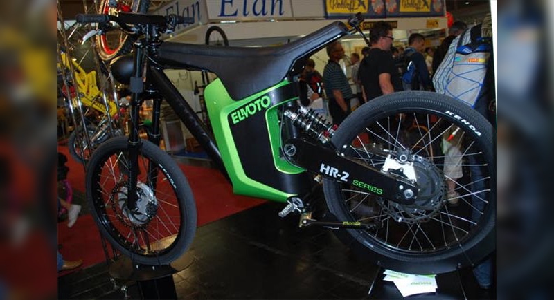 Das Elmoto von ID-Bike rollt in die Schweiz