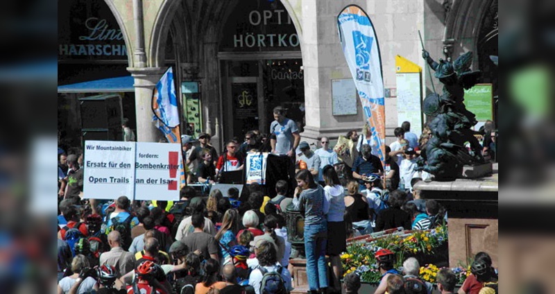 Stefan Herrmann war einer der Redner bei der Biker-Demo in München