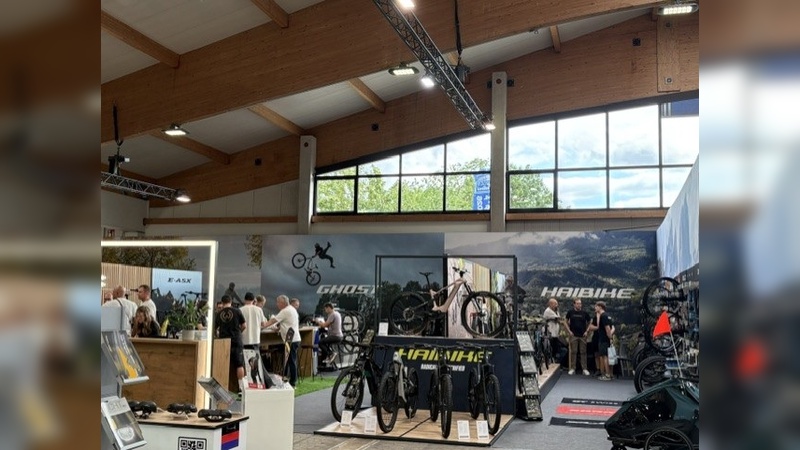 Foto: Jürgen Wetzstein/velobiz.de - Respektabler Auftritt für die Marken Haibike, Winora und Ghost sowie Großhändler E. Wiener Bikeparts in Kassel beim Orderfestival von Bike&Co. 