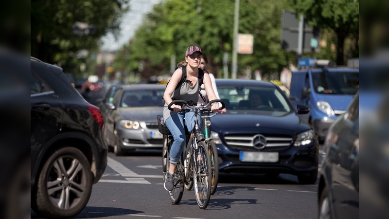Es gibt noch einiges zu verbessern an der Infrastruktur für Radfahrer auf deutschen Straßen. Es gibt noch einiges zu verbessern an der Infrastruktur für Radfahrer auf deutschen Straßen.