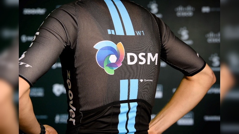 Bioracer und Funktionsspezialist DSM entwickeln gemeinsam und ruesten Team aus.