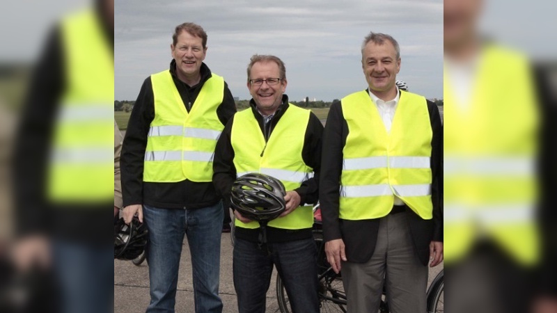 v.l. Gero Storjohann (MdB), Siegfried Neuberger (ZIV) und Torsten Staffeldt (MdB)