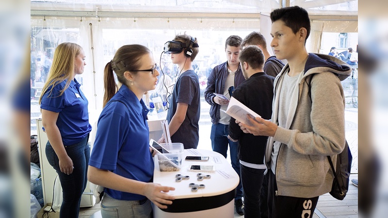 Mit der VR-Brille auf Nachwuchssuche: