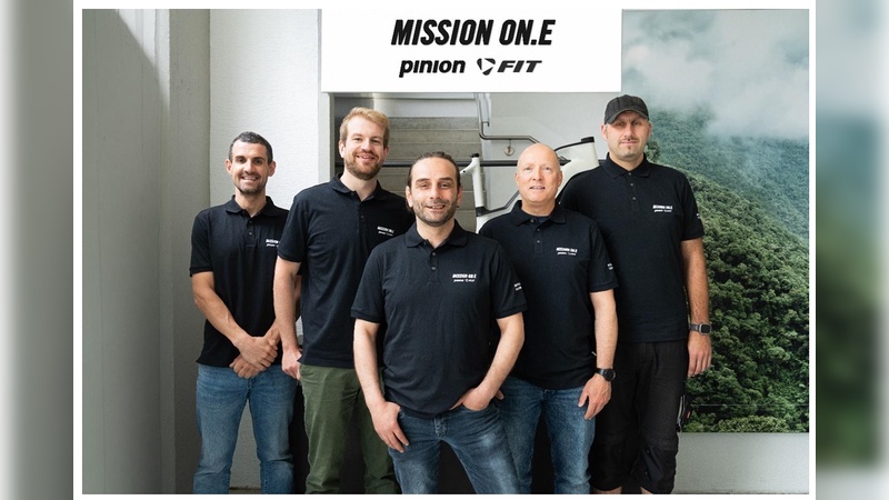 v.l.n.r. Michael Gannopolskij, Hannes Pörtner, Serkan Gürler, Roel Simoons, Karsten Marwitz v.l.n.r. Michael Gannopolskij, Hannes Pörtner, Serkan Gürler, Roel Simoons, Karsten Marwitz