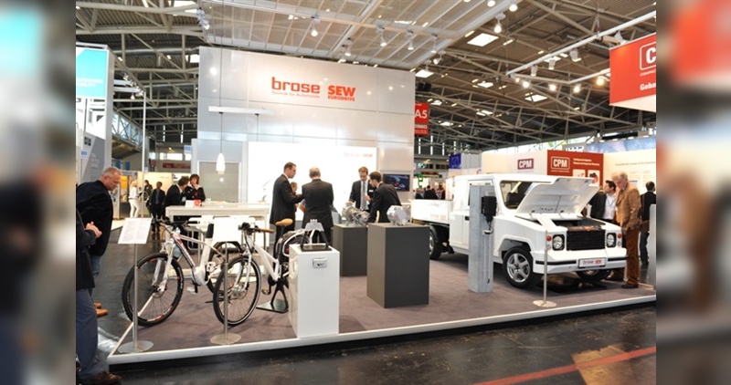 Auf der eCarTec präsentierte sich das Joint Venture Brose-SEW