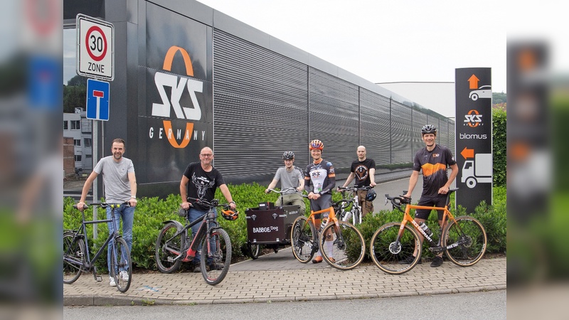 Mitarbeiterinnen und Mitarbeiter profitieren von den fahrradfreundlichen Maßnahmen bei SKS GERMANY