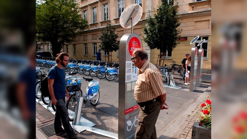 Öffentliches Fahrradverleihsystem in Warschau