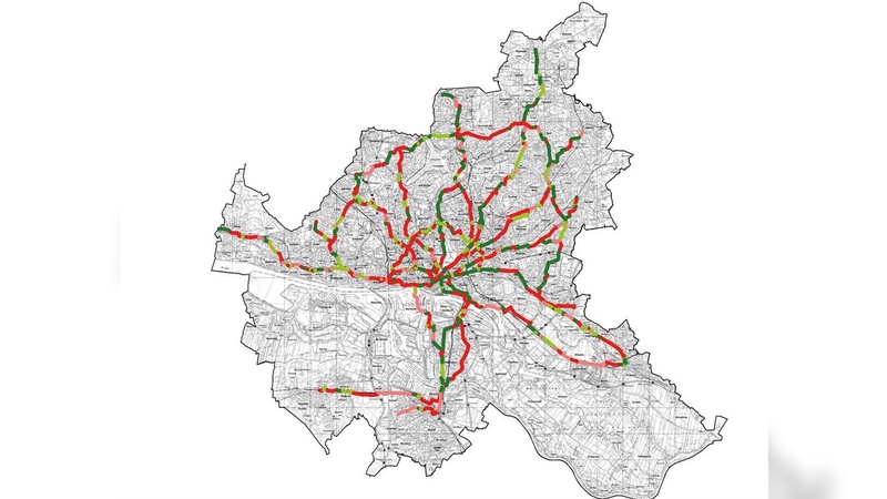 Das wird Hamburgs Veloroutennetz. Die Karte zeigt den Ausbau von 2017. Das rote Teilstück an der Alster (Bildmitte) ist inzwischen fertig.