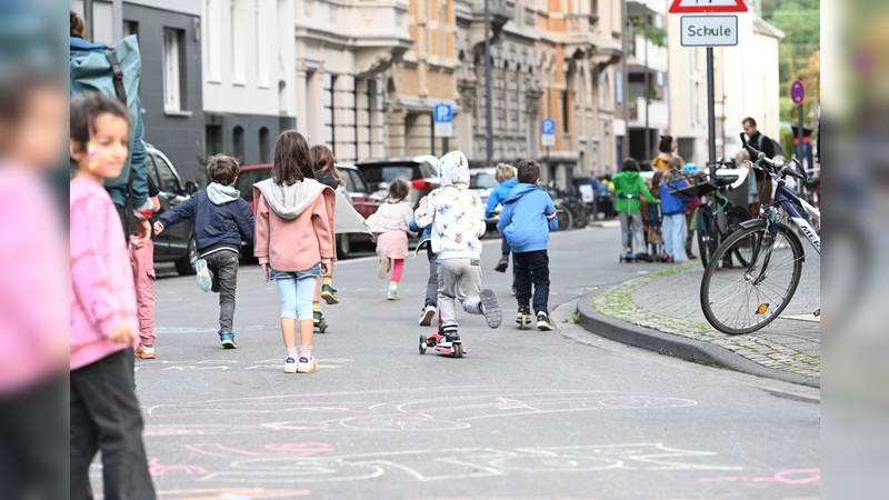 So sieht eine Schulstraße in Köln aus.