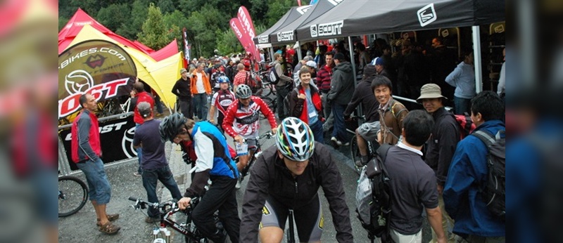 Als der Regen nachließ, kam Leben in den Demo Day.