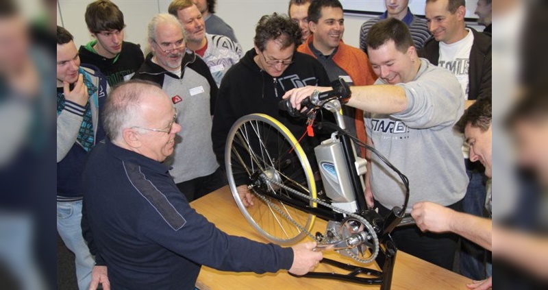 Händler bei der Technik-Schulung in Cloppenburg