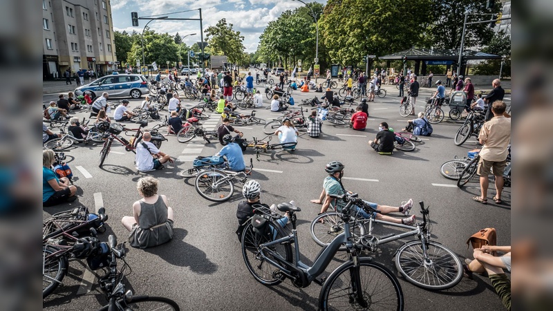 Ein breites Bündnis setzt sich zusammen mit Changing Cities dafür ein, dass die Verschärfung der Straßenverkehrsordnung nicht  zurückgenommen wird.